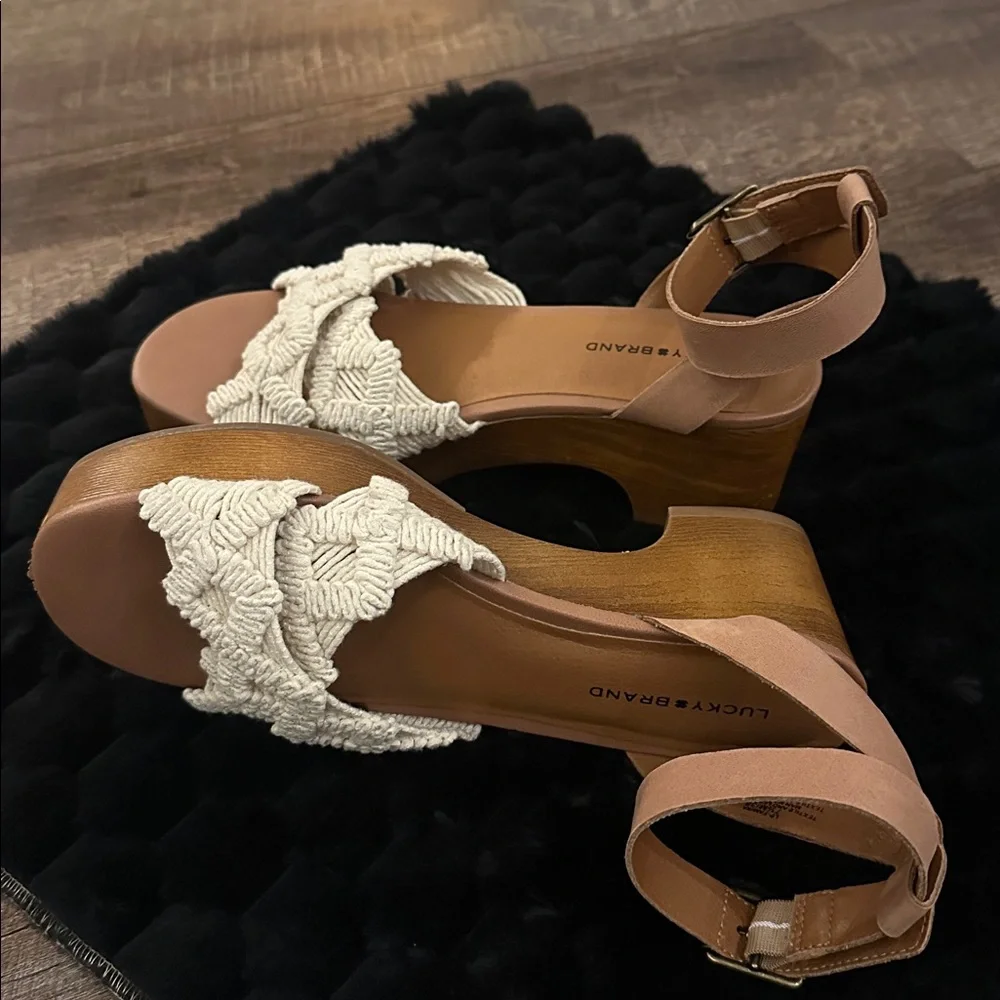 Lucky Brand Women's Crochet Cream and Tan Wedge Sandals